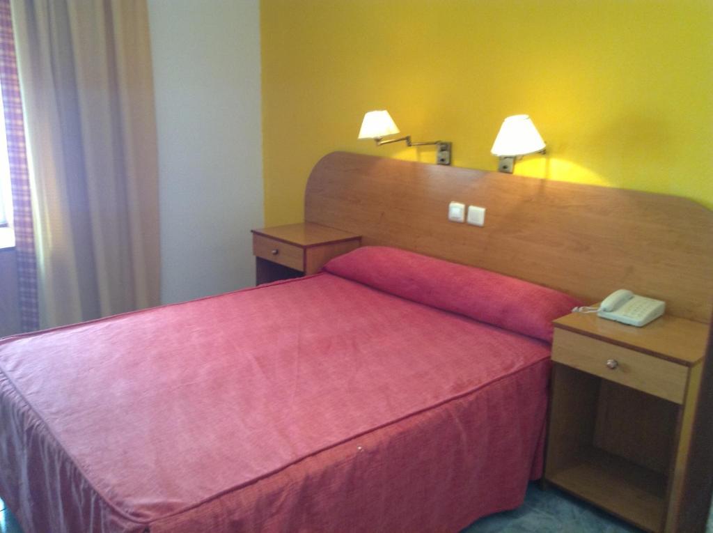 Hostal Santa Marta Aranjuez Quarto foto